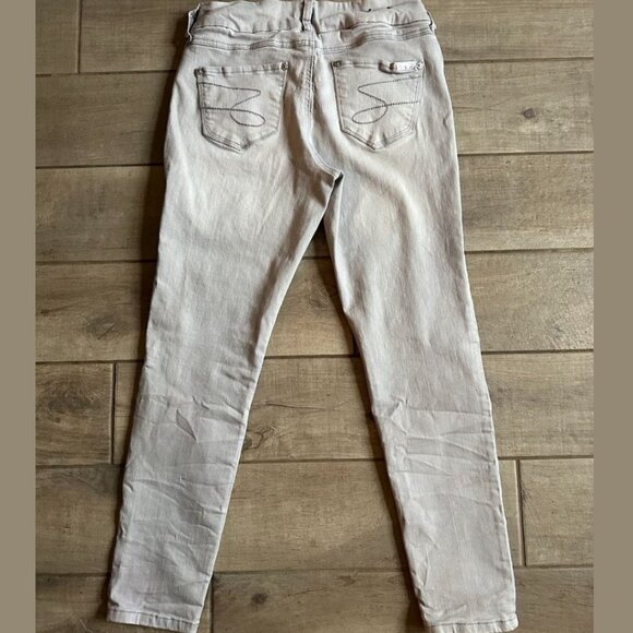 Seven7 Light Wash Jeans – Women’s Size 10 - Picture 2 of 8